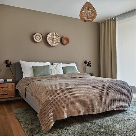 Prague Days - Stylish Apartments With Terrace - Parking - Quiet Area Luaran gambar