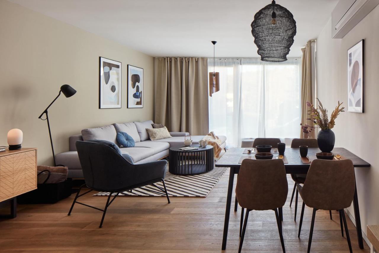 Prague Days - Stylish Apartments With Terrace - Parking - Quiet Area Luaran gambar
